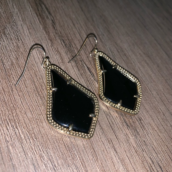 Kendra Scott Jewelry - Kendra Scott Alex Black Drop Earrings in Gold!